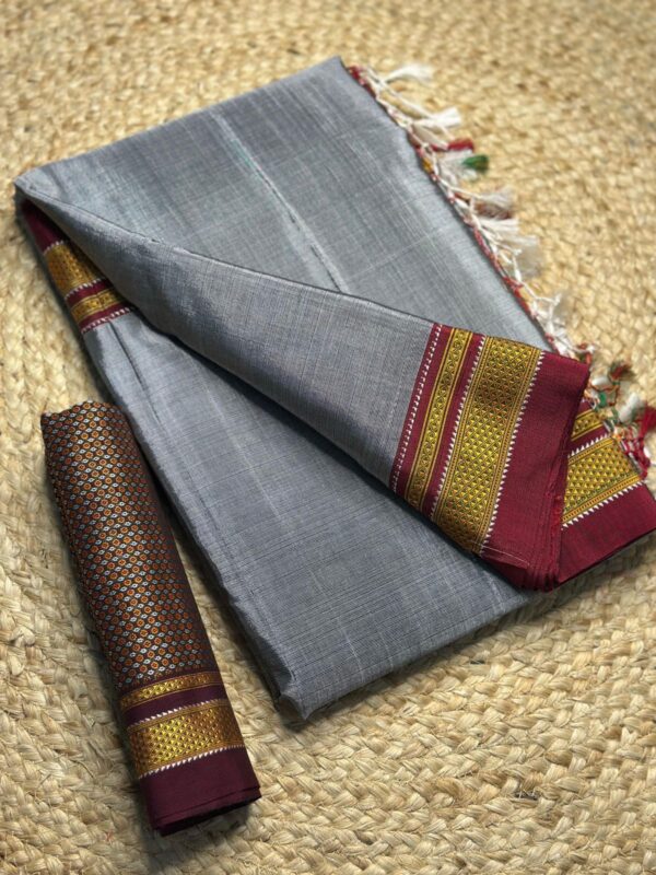 Handloom plain chikki paras silk pallu sarees