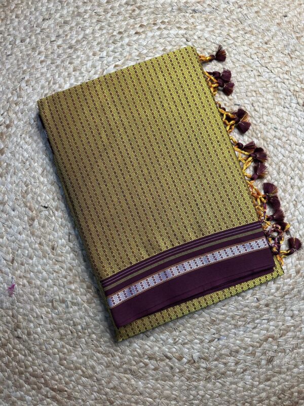 khun  saree - Image 2