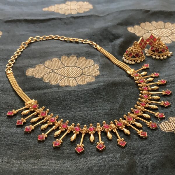 Gorgeous Square Kemp Spike Necklace With Jumka - Image 5