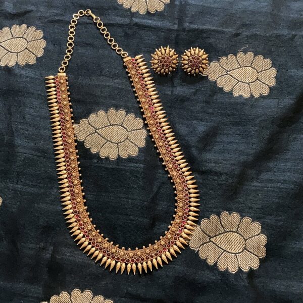 Traditional gold look Haram - Image 3