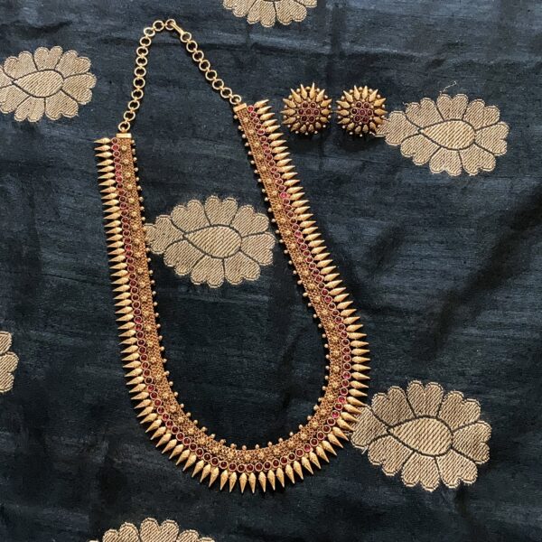 Traditional gold look Haram - Image 10