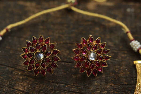 Elegant Semi Traditional Kemp Necklace - Image 3