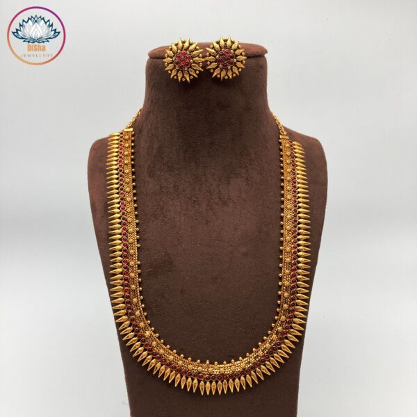 Traditional gold look Haram