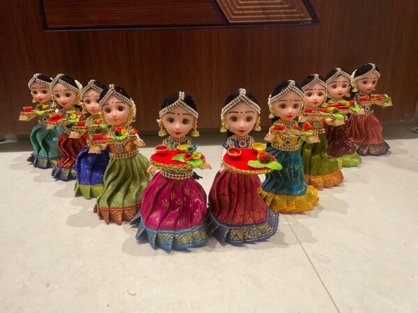 Single kumkum Dolls