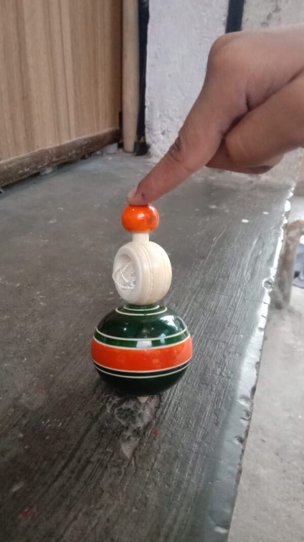 Big top wooden toy (Buguri)