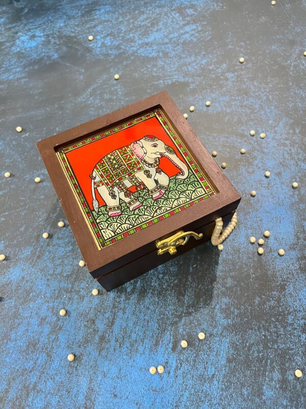 Reverse acrylic hand-painted jewellery* - Image 3