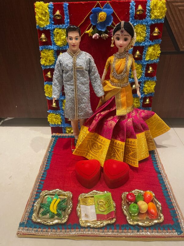 Engagement dolls - Image 3