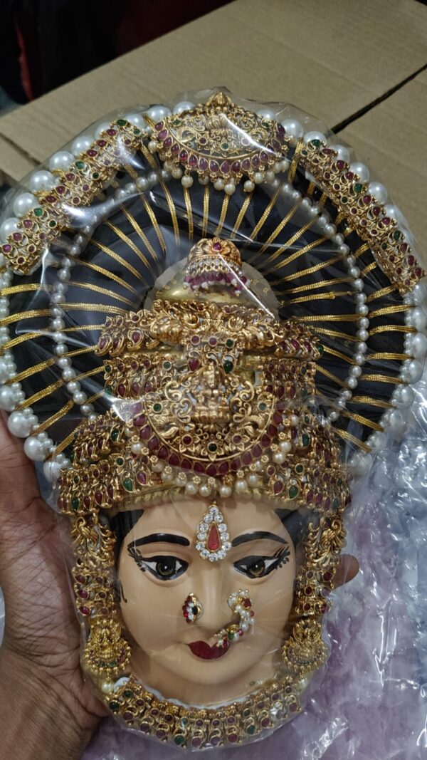 German silver face with Tanjore painted with heavy jewellery* - Image 2