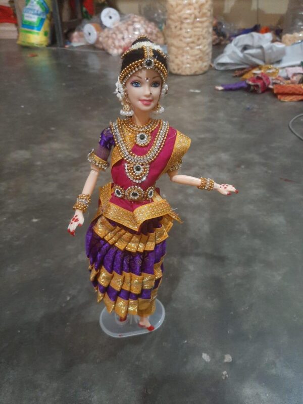 Bharatanatyam dance dolls