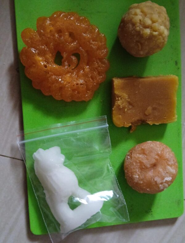 Comb seemantham sweets pack of 5