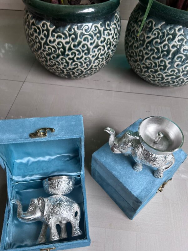 Elephant ankhand diya in velvet box* - Image 3